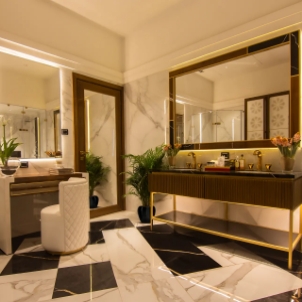 Hoteliconic1