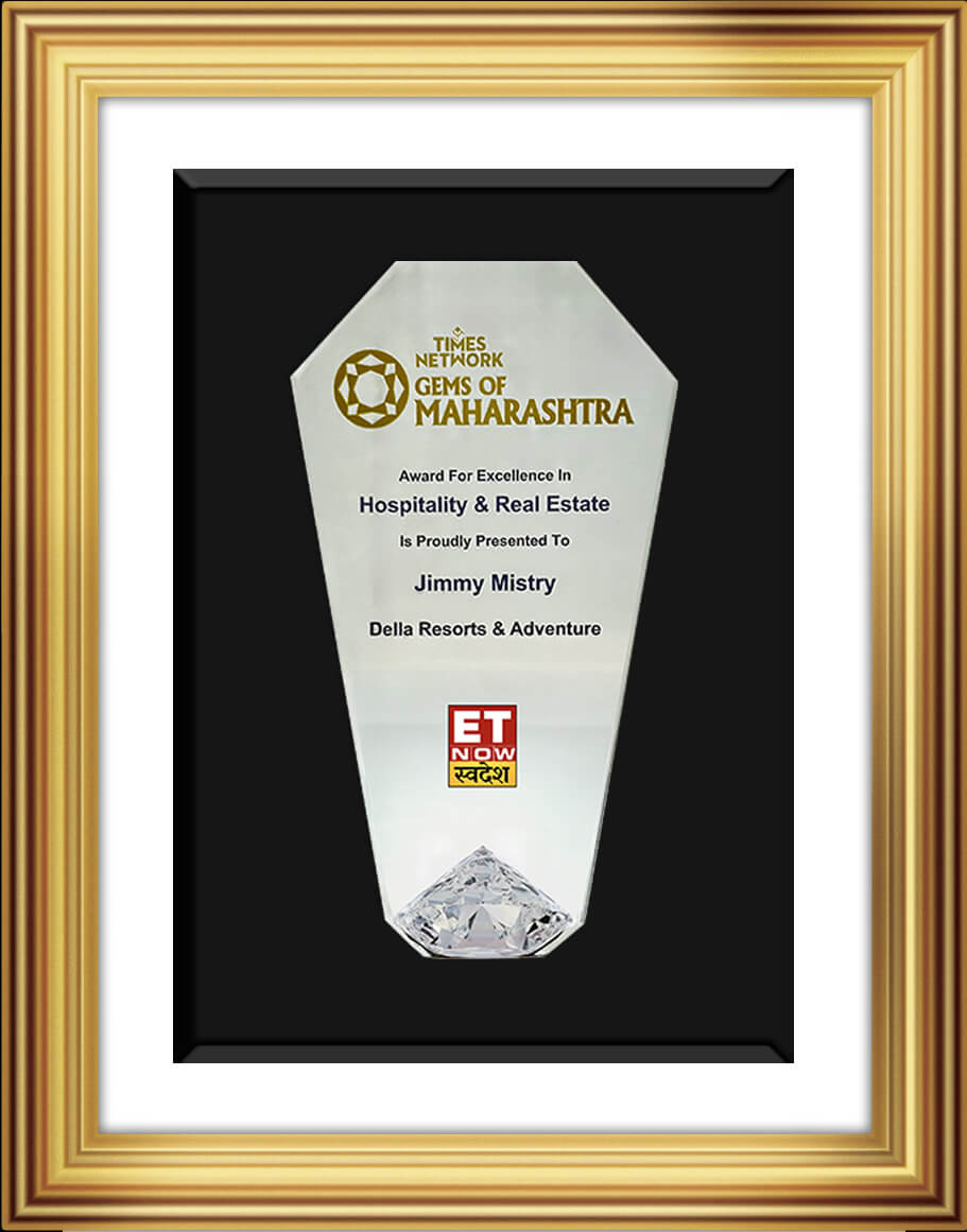 Della Award-5
