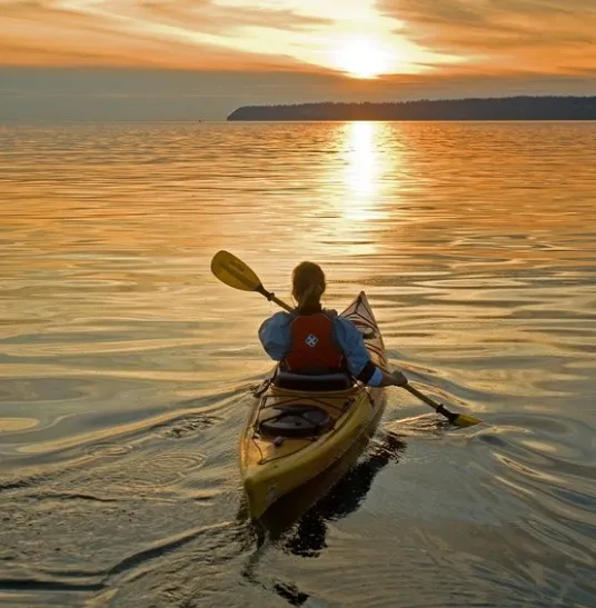 Como Kayaking