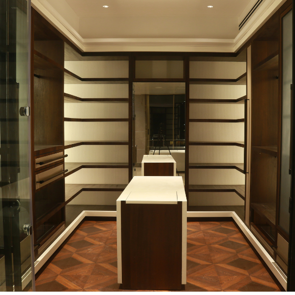 Khaawar Walk-In Wardrobe