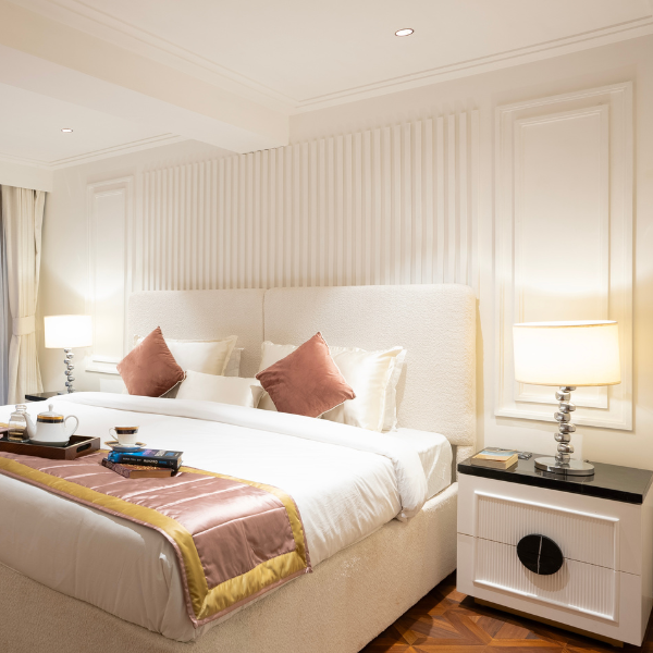Della Luxury Lights Bernstein Collection