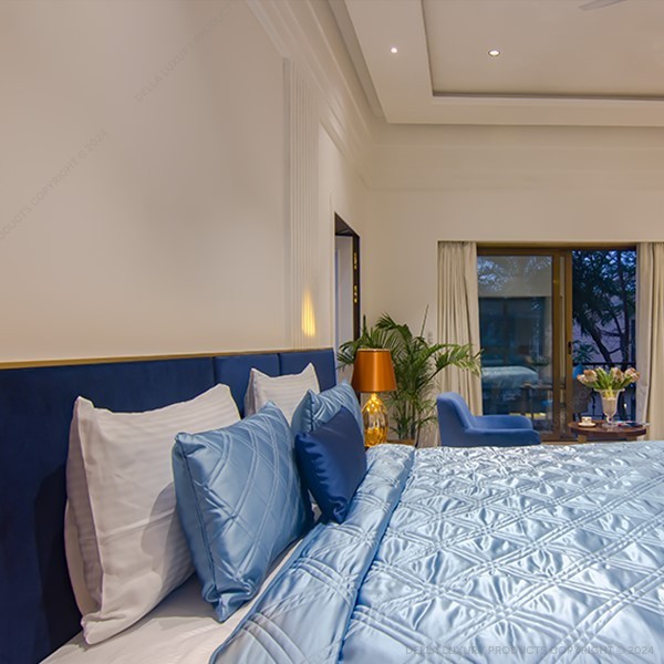 Chamrosh-King-Size-Bed-HOME54841-Product-Gallery-Image-1
