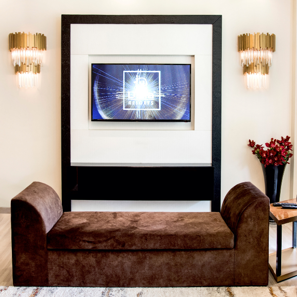 Della Decorative Lights Figaro Collection Diamond Cut Wall Lamp 25″ LIGH2129