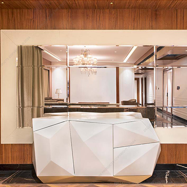 Della Home Furniture_Luxury Dining Room_Bahman Collection
