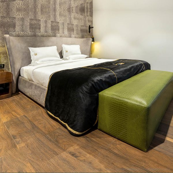 Della Luxury Home Furniture YAZATA Collection BED HOME53394
