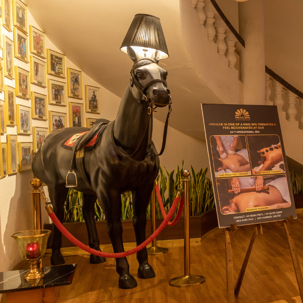 Della Lights Decorative Lights Vita Collection Vita Horse Floor Lamp 95″ LIGH2165