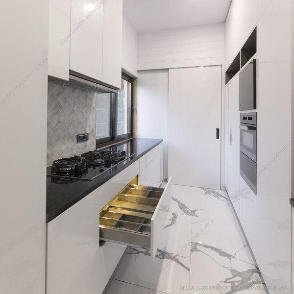  Nova Kitchen Shutters