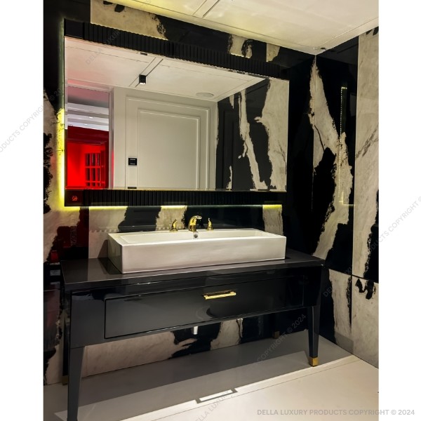 Della Luxury Bathrooms