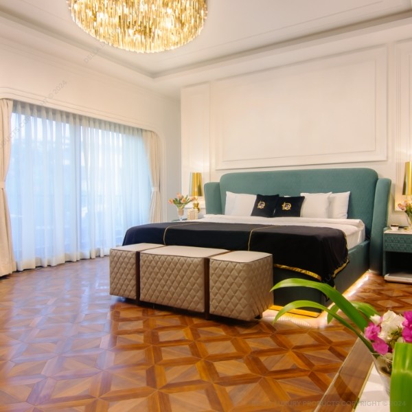 Della Flooring Laminated 12mm Laminated Light Parquet FLOO51