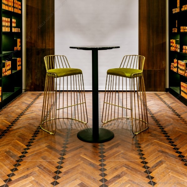 Della Flooring Laminated 12mm Herringbone Gloss Finish Laminate Parquet FLOO532
