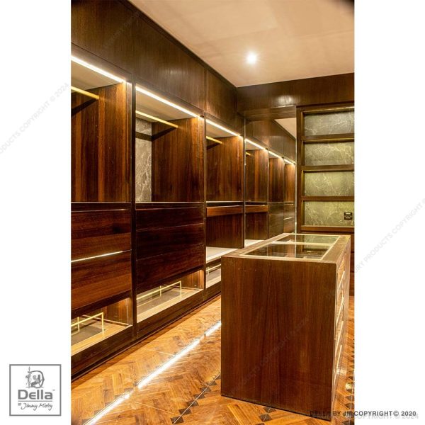 Ahu Walk-In Wardrobe