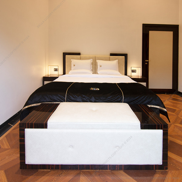 Abeesh Ottoman