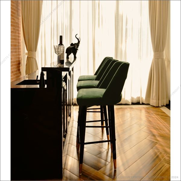 Halley Bar Stool