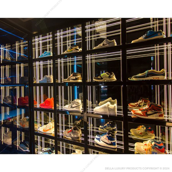  Walk In Wardrobe