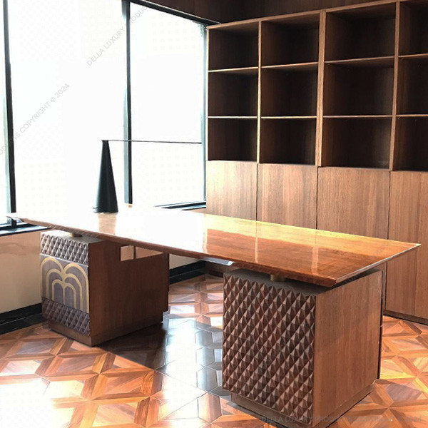Cranaus Cabin Desk