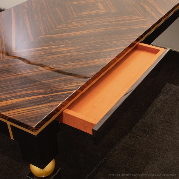 Lothair Senior Management Desk