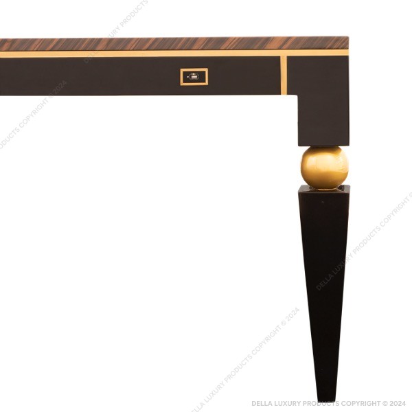 Lothair Senior Management Desk