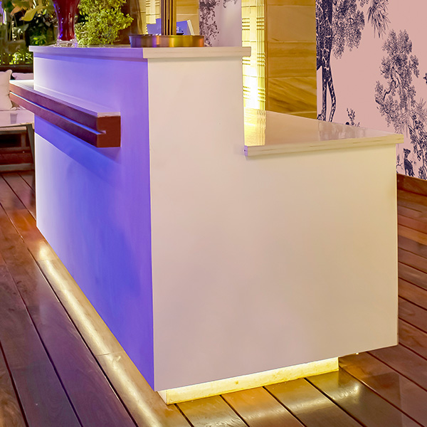Thyus Reception Desk