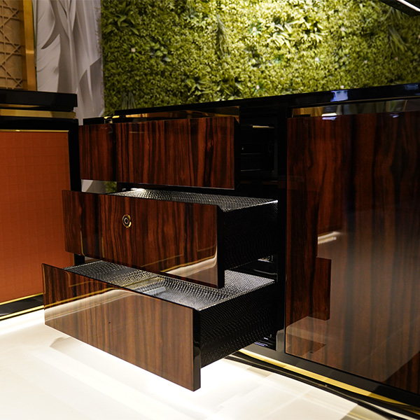 Antiochus Side Runner