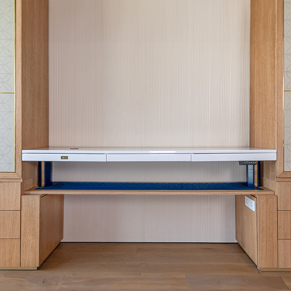 Keyon Cabin Desk