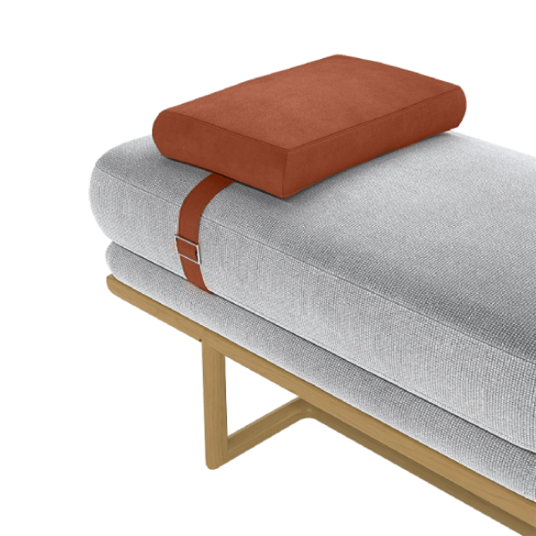 Della Bedrooms Luxury Ahurani Collection Ottoman Product Image