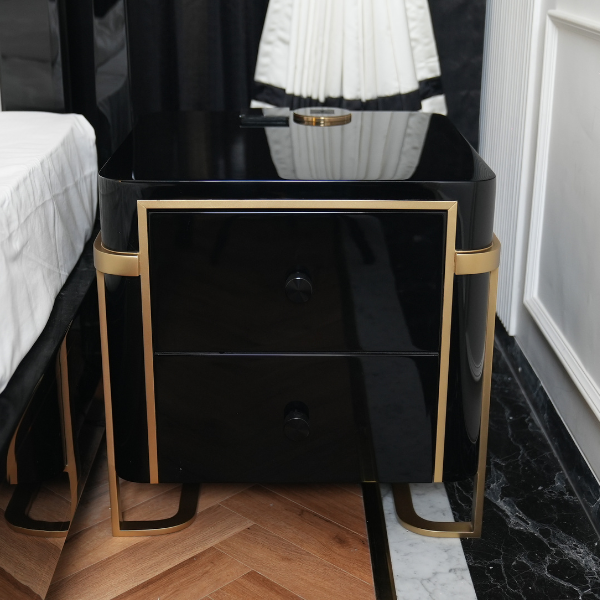  Nerobianca Walk-In Wardrobe
