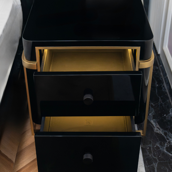 Della Luxury Home Furniture Nerobianca Bed Sidetable