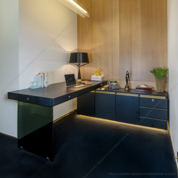 Della Luxury Product Executive Cabin Side Runner
