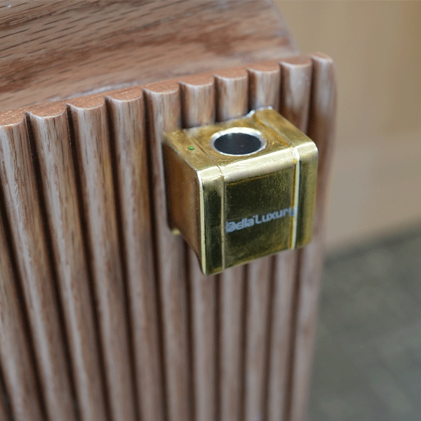 Ramin Free Standing Pedestal