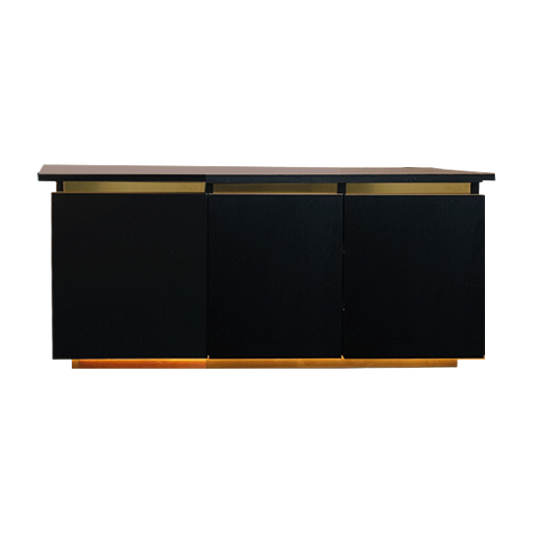 Dara Credenza