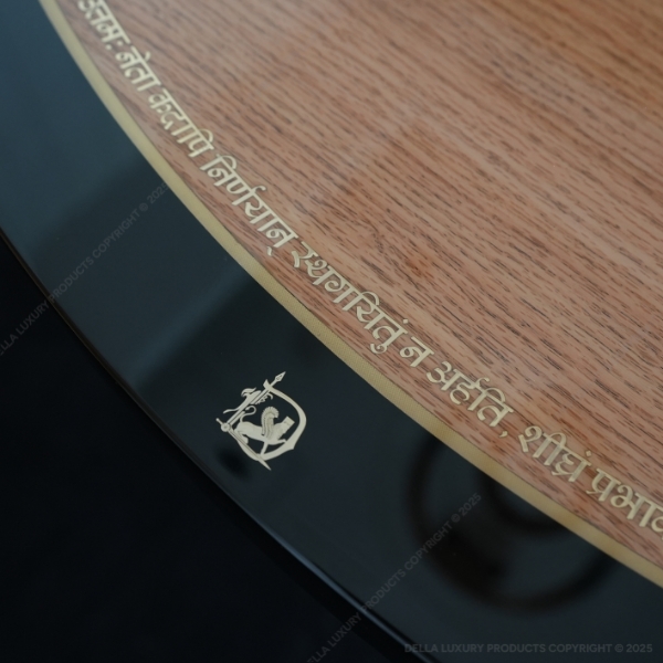 Armaiti Meeting Table
