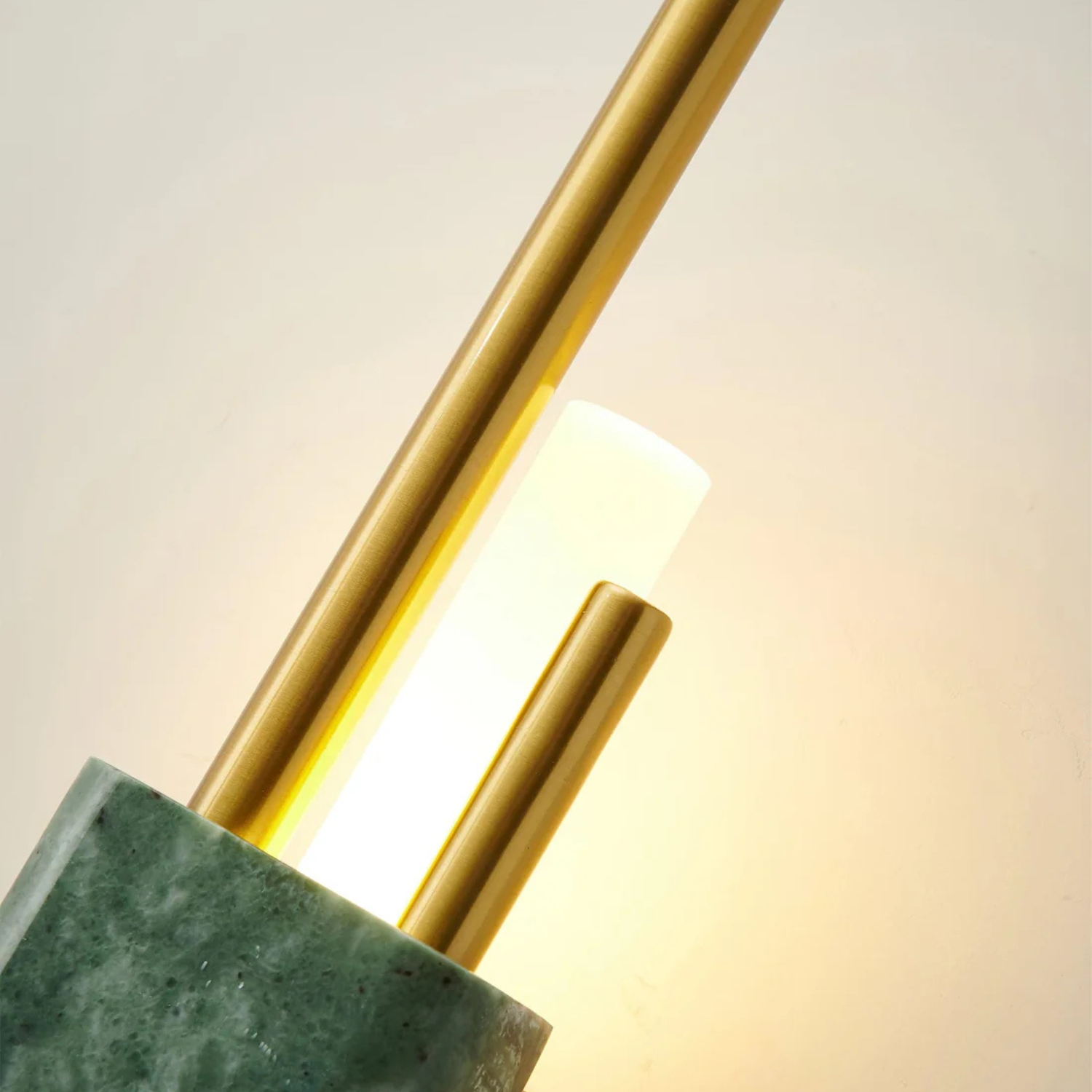 Saxora Marble Wall Lamp