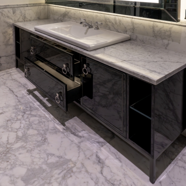 Della Luxury Bathrooms Kuhan Collection Floor Standing Single Vanity