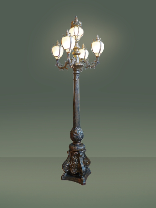 Street Lights | Della Luxury Outdoor Lights