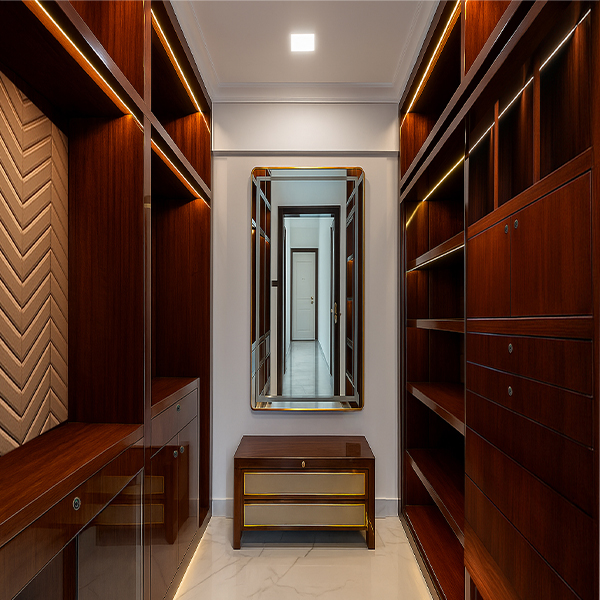 Gelshah Walk-In Wardrobe