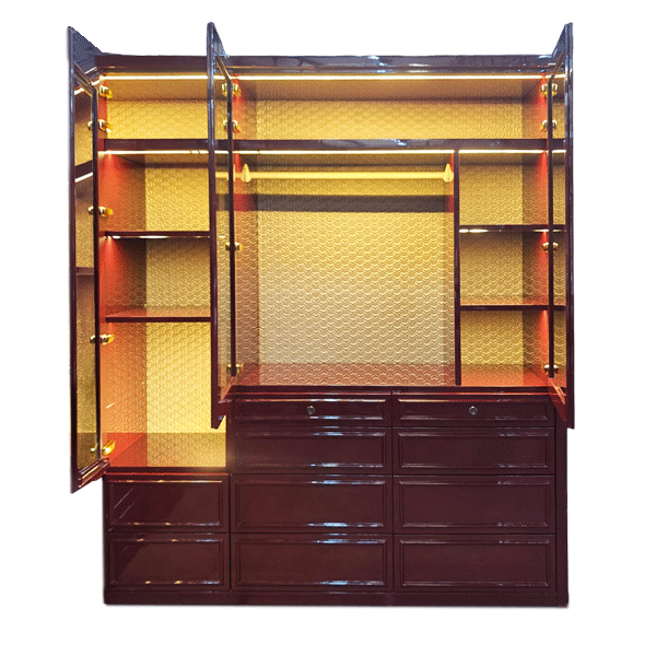 Zorah Walk in Wardrobe