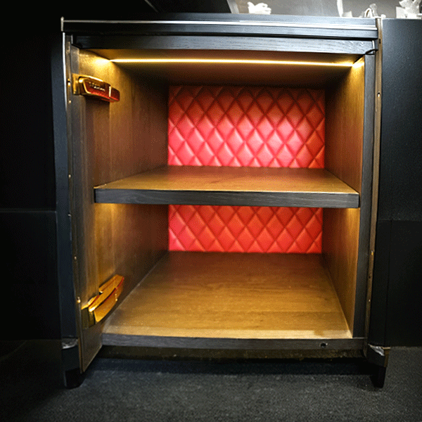 Alexa Credenza