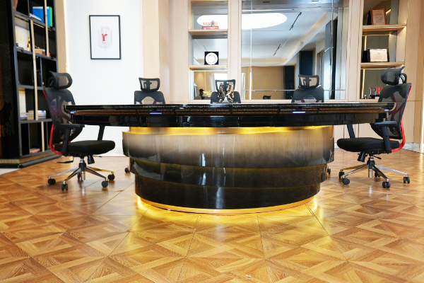 Della Luxury Boardrooms & Conference Rooms