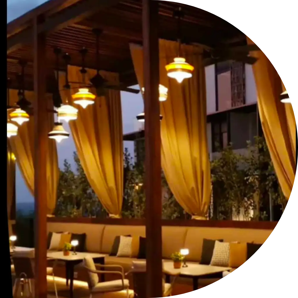 The Roman Lounge 